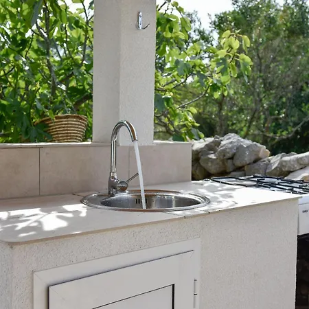 House Lila Jacuzzy Feriehus Drvenik Mali