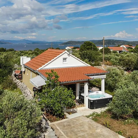 Prázdninový dům House Lila Jacuzzy Mali Drvenik