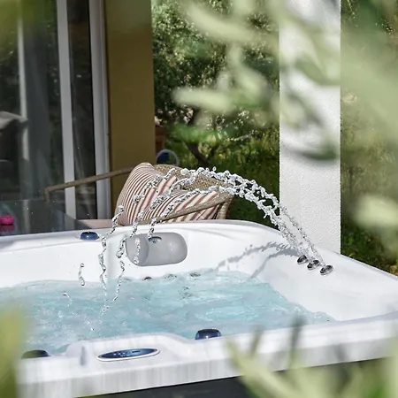 Feriehus House Lila Jacuzzy *