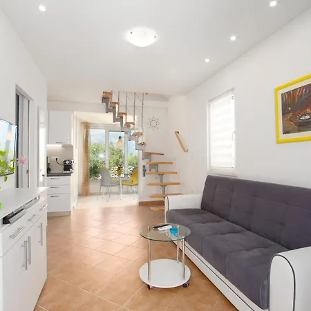 House Lila Jacuzzy Drvenik Mali